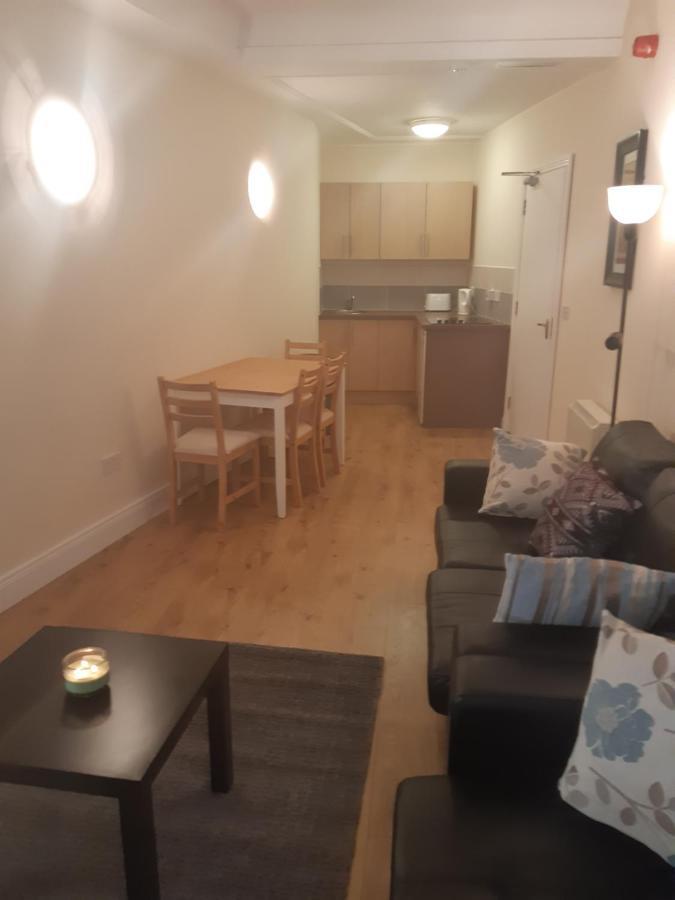 24 Beds In Carrick On Shannon エクステリア 写真