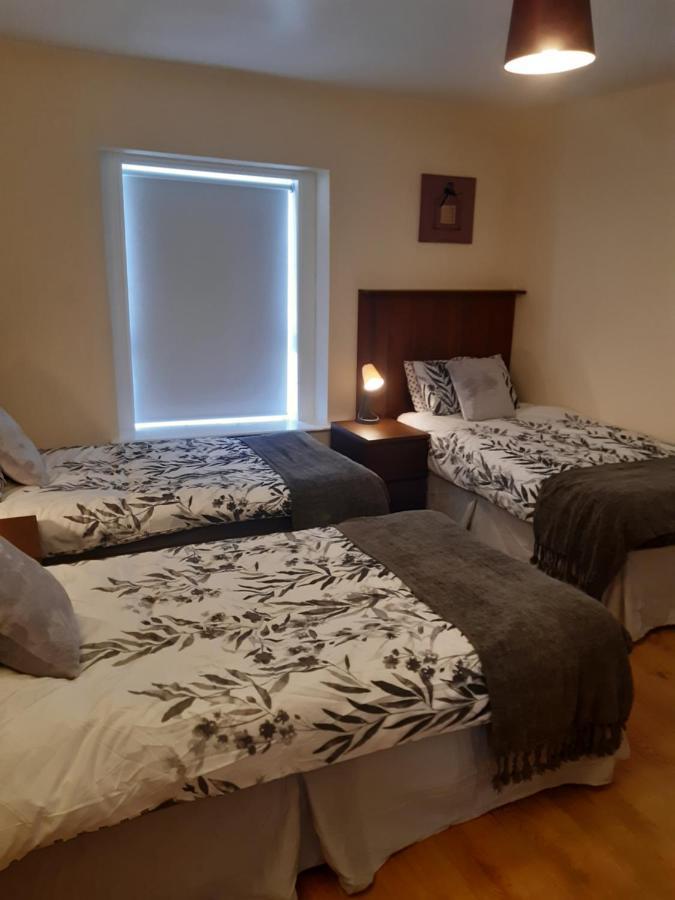 24 Beds In Carrick On Shannon エクステリア 写真
