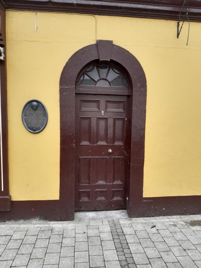 24 Beds In Carrick On Shannon エクステリア 写真