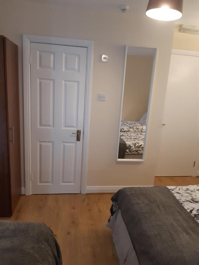 24 Beds In Carrick On Shannon エクステリア 写真